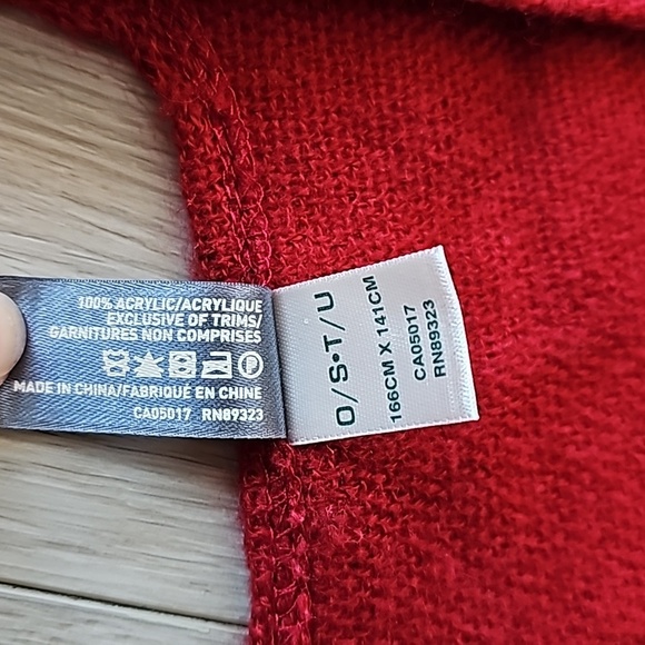 Roots Cape Poncho Wrap - Picture 11 of 14